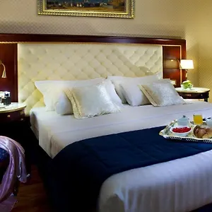 Hotel Mondial ****